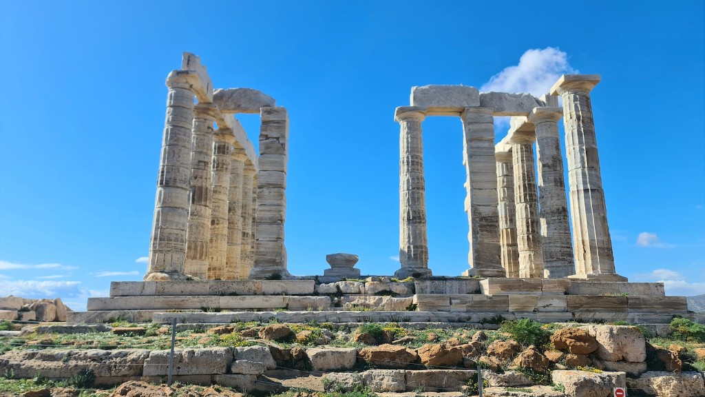 In che modo la geografia dell’antica Grecia ha influenzato il suo sviluppo